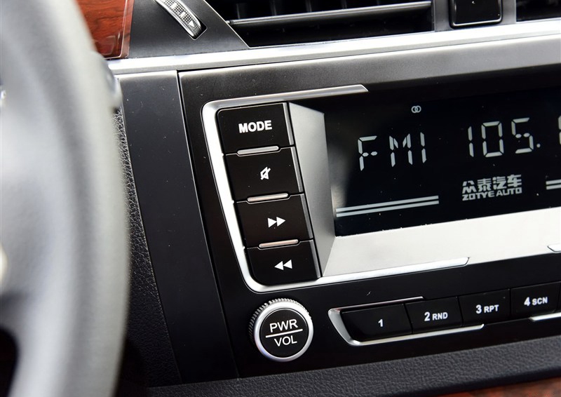 众泰T600 2015款 1.5T 手动精英型中控方向盘图片