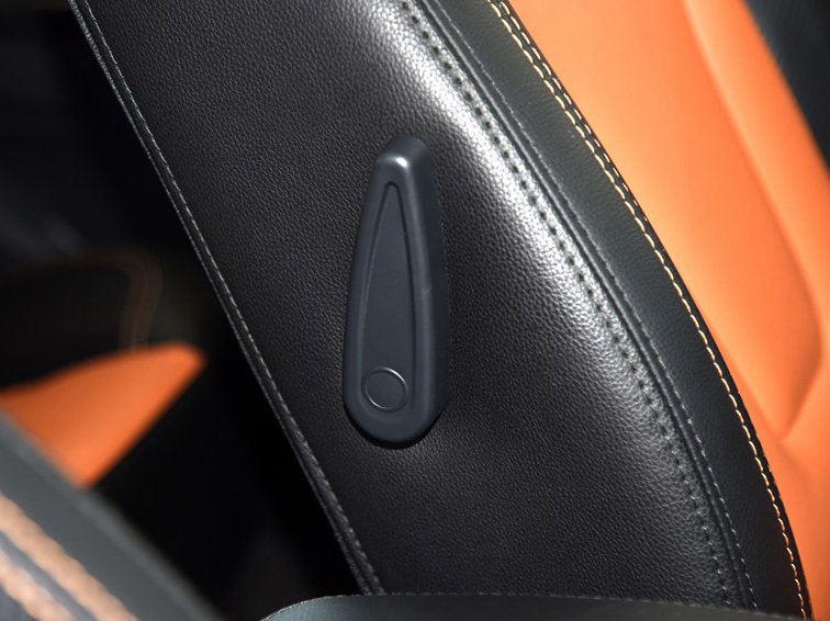 海马S7 2015款 2.0L 自动智享型车厢座椅图片