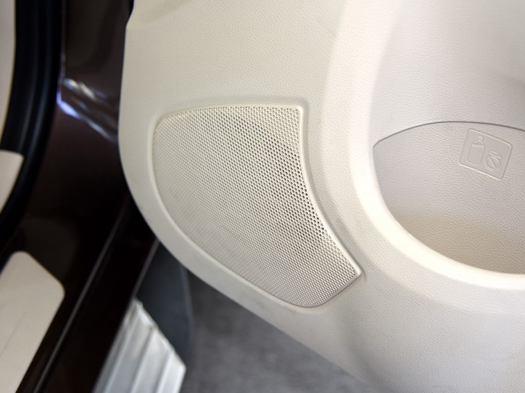 海马S7 2015款 2.0L 手动智尚型车厢座椅图片