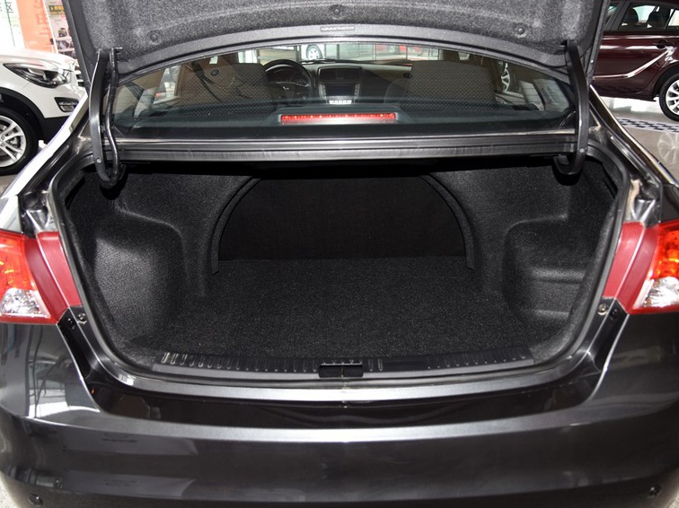 海马M3 2015款 1.5L 手动精英型车厢座椅图片