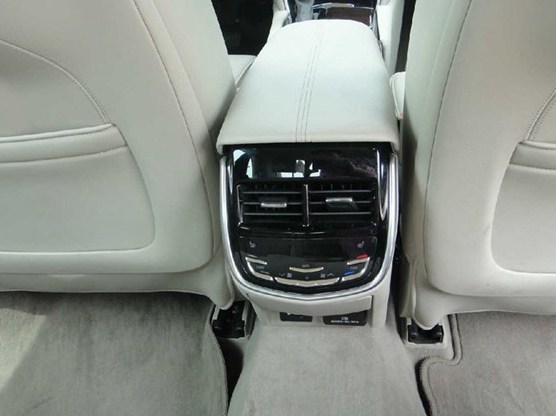 凯迪拉克XTS 2013款 28T 精英型车厢座椅图片