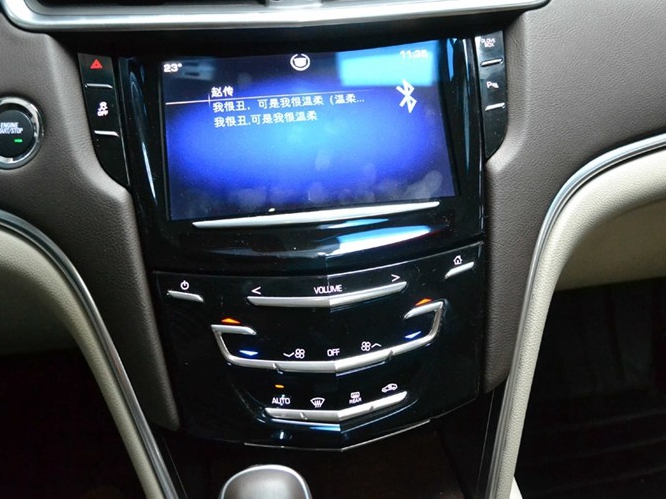 凯迪拉克XTS 2013款 28T 舒适型中控方向盘图片