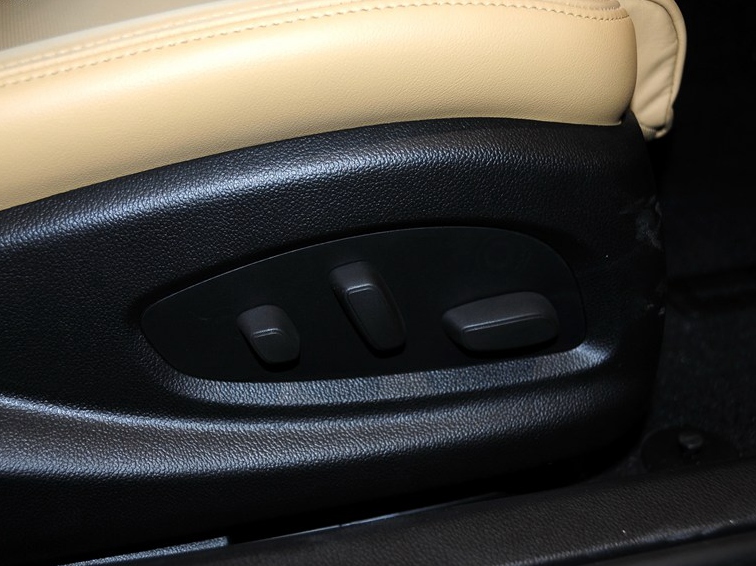 凯迪拉克ATS(进口) 2014款 28T 豪华型车厢座椅图片