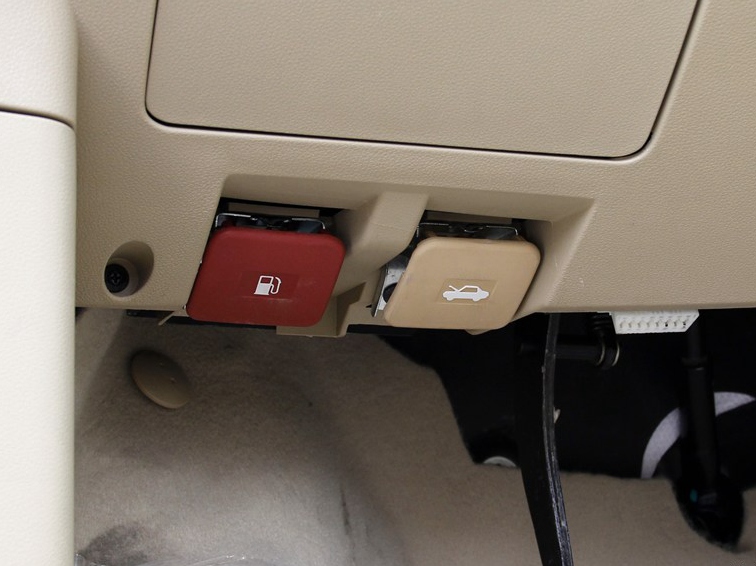 凯翼C3 2015款 1.5L 手动黄钻型中控方向盘图片