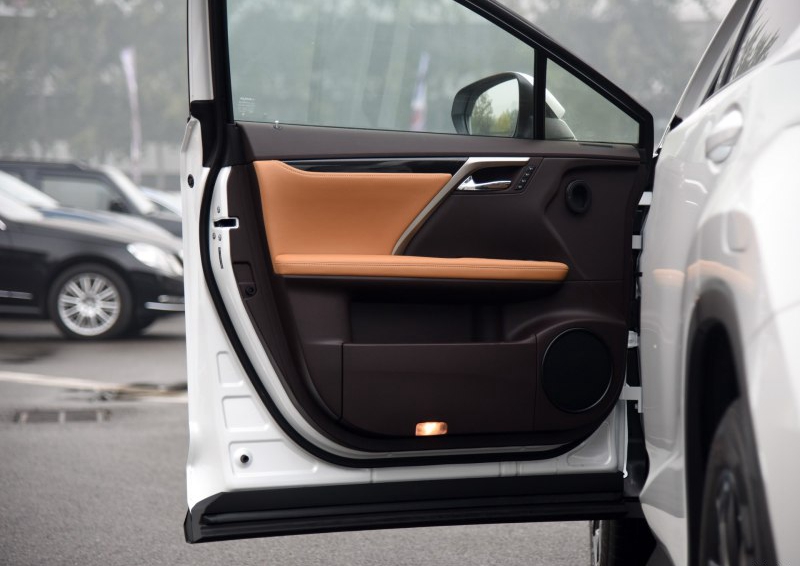 雷克萨斯RX 2016款 200t 四驱典雅版车厢座椅图片