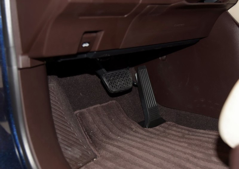 雷克萨斯RX 2016款 200t 四驱豪华版车厢座椅图片