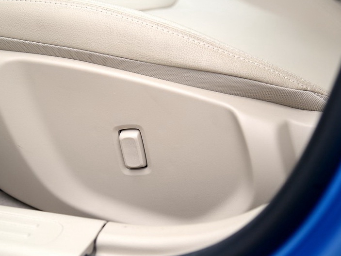 宝骏610 2014款 1.5L 自动豪华型车厢座椅图片