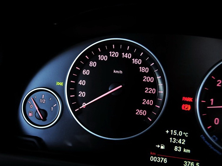 宝马5系 2013款 535Li 豪华型中控方向盘图片
