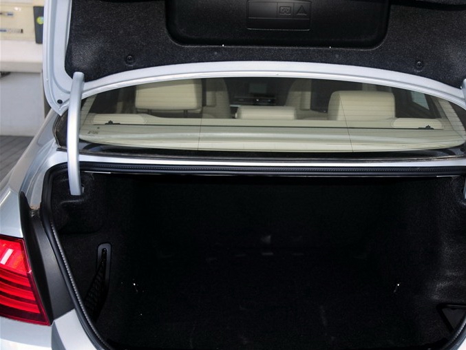 宝马5系 2013款 535Li 豪华型车厢座椅图片