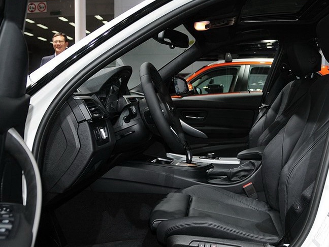 宝马3系 2014款 320i M时尚型车厢座椅图片