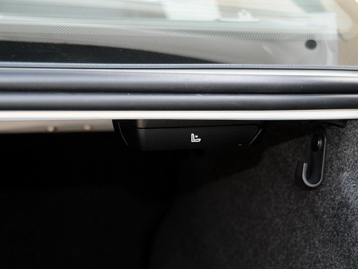 宝马3系 2014款 328Li 豪华设计套装车厢座椅图片