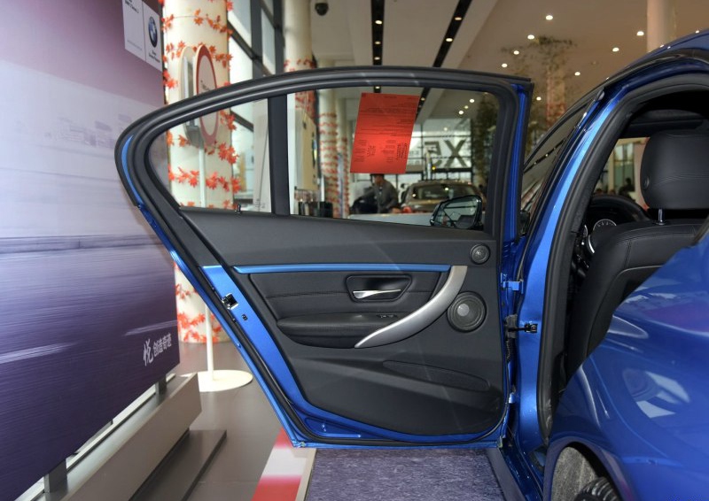 宝马3系 2016款 328i M运动型车厢座椅图片
