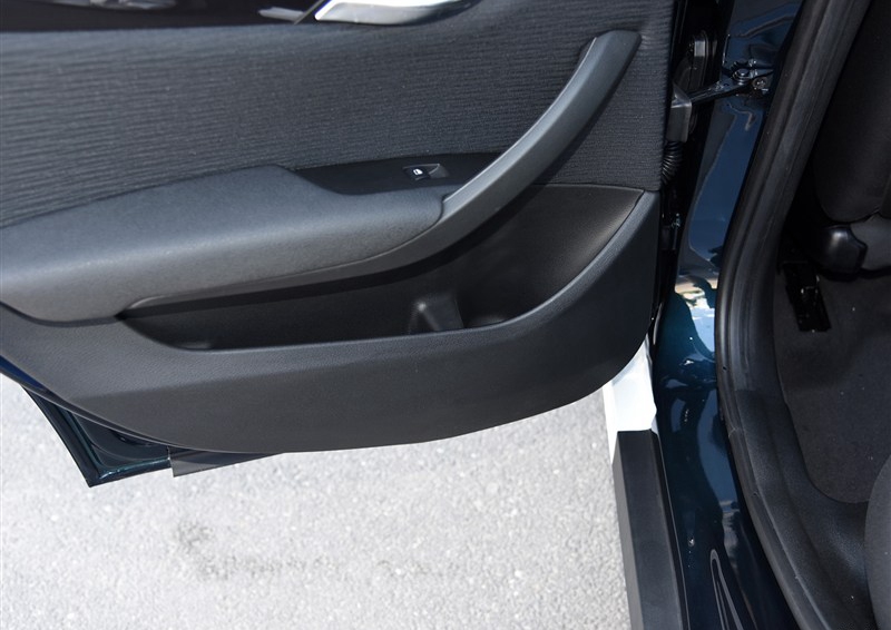宝马X1 2015款 sDrive18i 时尚晋级版车厢座椅图片