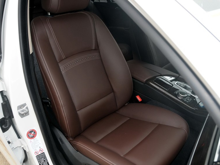 宝马5系 2014款 528Li 豪华设计套装车厢座椅图片