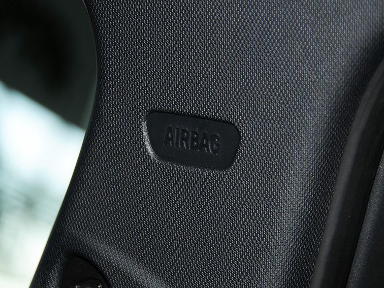 宝马1系 2013款 改款 M135i 5门版车厢座椅图片