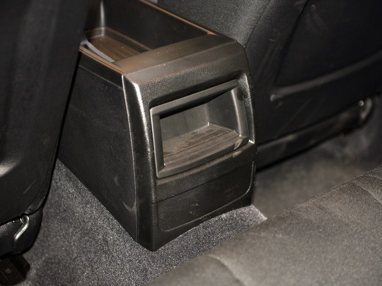宝马1系 2012款 116i 手动挡车厢座椅图片