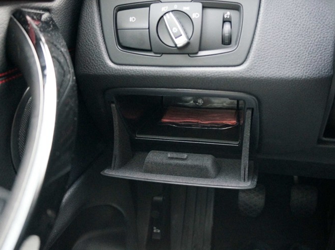 宝马4系 2014款 428i 运动设计套装中控方向盘图片