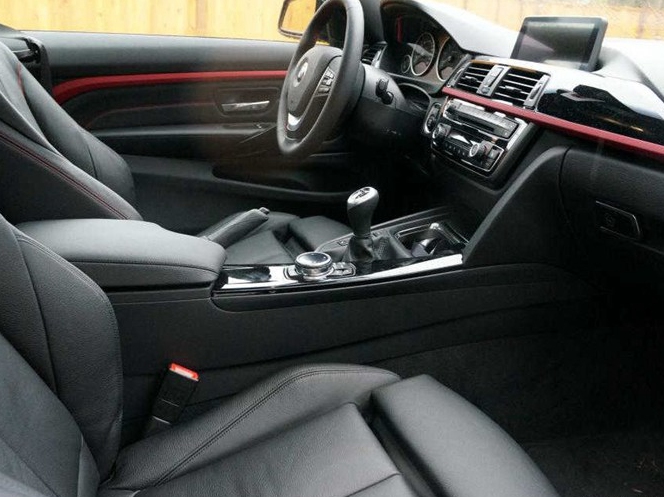 宝马4系 2014款 428i 运动设计套装中控方向盘图片