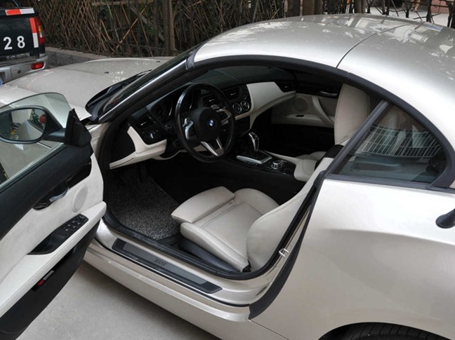 宝马Z4 2012款 sDrive35i豪华型车厢座椅图片