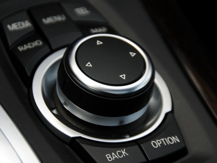 宝马X5 2013款 xDrive35i 臻享版中控方向盘图片