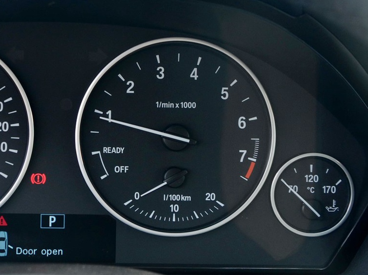 宝马4系 2014款 420i Gran Coupe 豪华设计套装中控方向盘图片