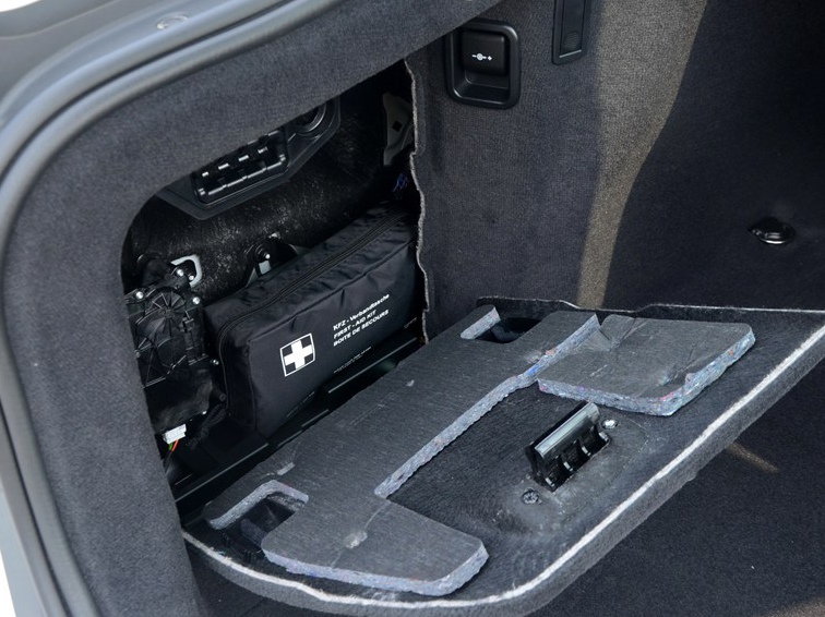 宝马4系 2014款 420i Gran Coupe 豪华设计套装车厢座椅图片