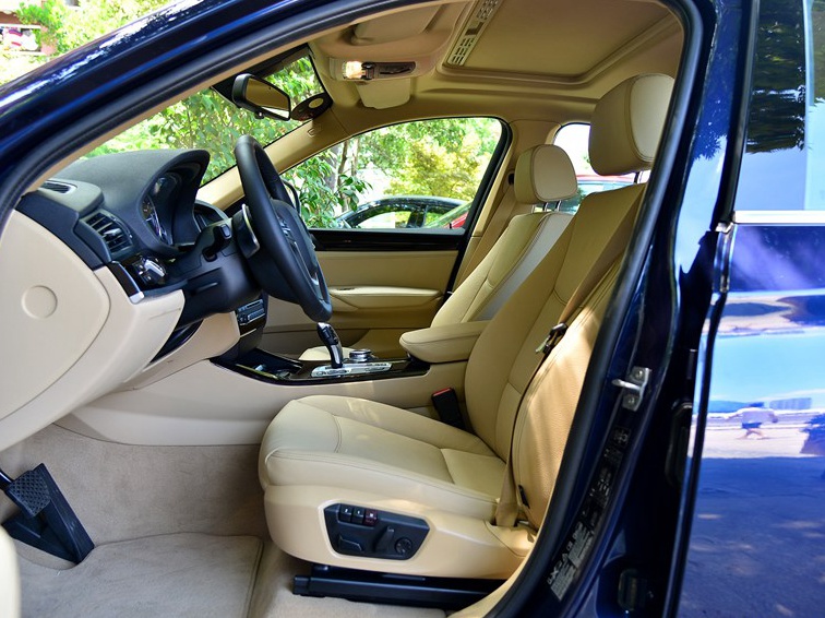 宝马X4 2014款 xDrive20i X设计套装车厢座椅图片