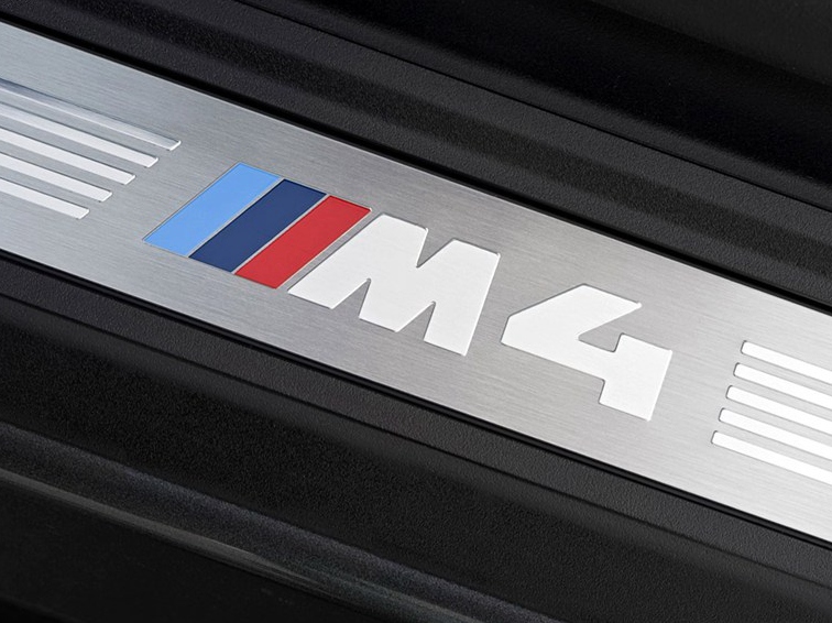 宝马M4 2014款 M4敞篷轿跑车车厢座椅图片