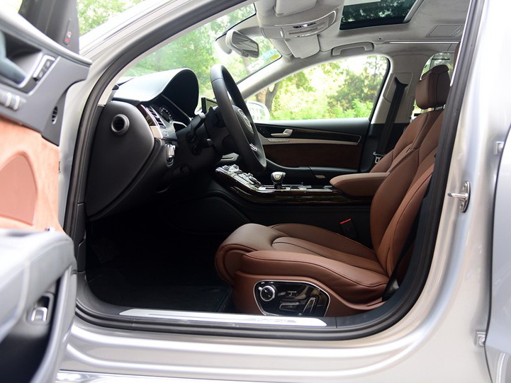 奥迪A8 2014款 A8L 40 hybrid车厢座椅图片