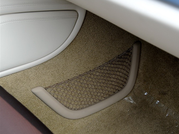奥迪A8 2013款 A8L 50 TFSI quattro专享型车厢座椅图片