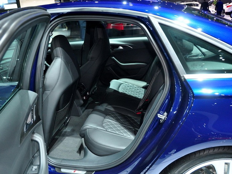 奥迪S6 2013款 S6 4.0TFSI车厢座椅图片