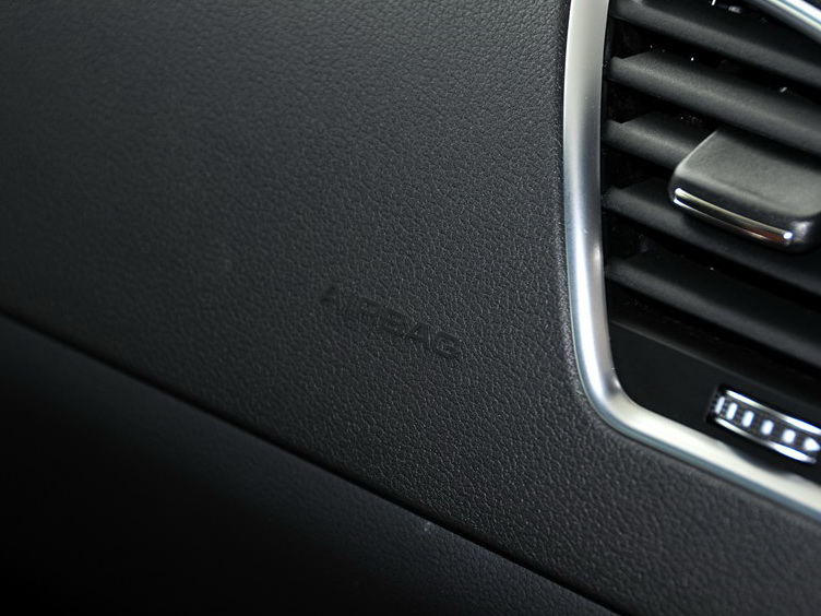 奥迪A5 2013款 Cabriolet 40 TFSI quattro中控方向盘图片