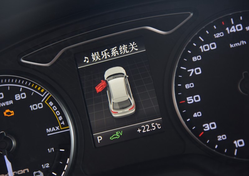 奥迪A3(进口) 2015款 Sportback e-tron 舒适型中控方向盘图片