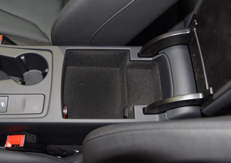 奥迪A5 2016款 Cabriolet 45 TFSI 进取型车厢座椅图片