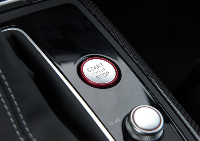 奥迪S7 2016款 4.0 TFSI quattro中控方向盘图片
