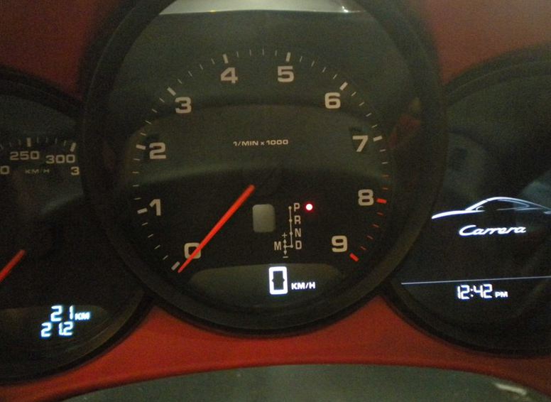 保时捷911 2012款 Carrera 3.4L中控方向盘图片