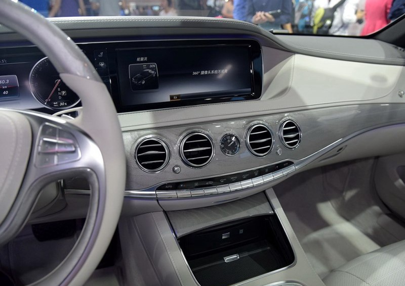 奔驰S级 2016款 S 500 eL中控方向盘图片