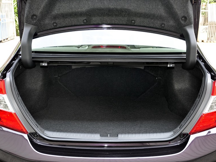 思域 2012款 1.8L 自动舒适版车厢座椅图片