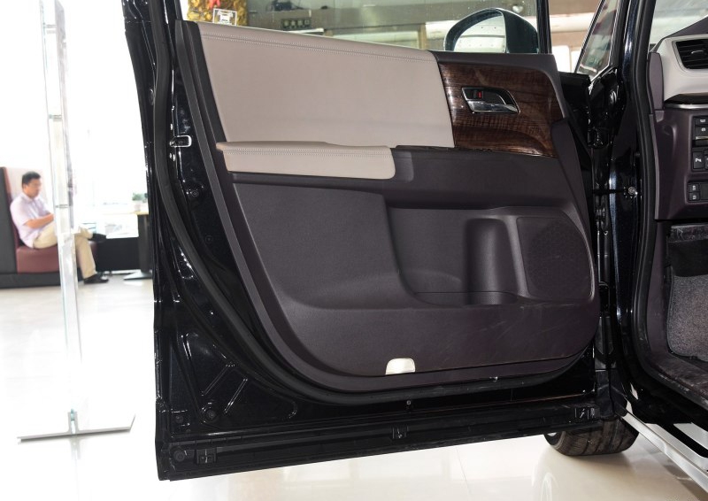 奥德赛 2015款 改款 2.4L 至尊版车厢座椅图片