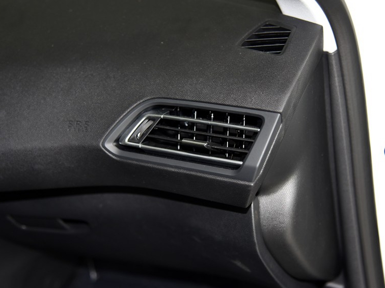 标致308S 2015款 1.2T 自动劲驰版中控方向盘图片