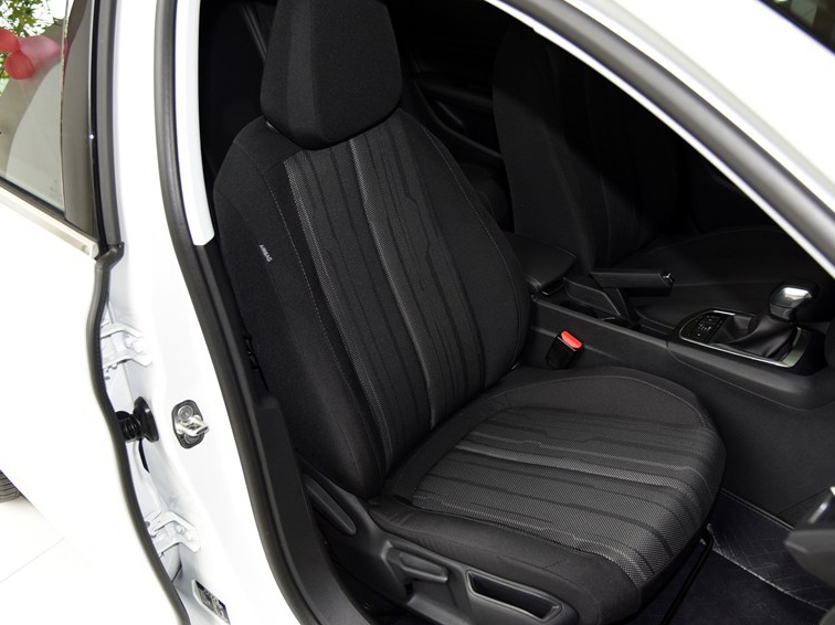 标致308S 2015款 1.2T 自动劲驰版车厢座椅图片