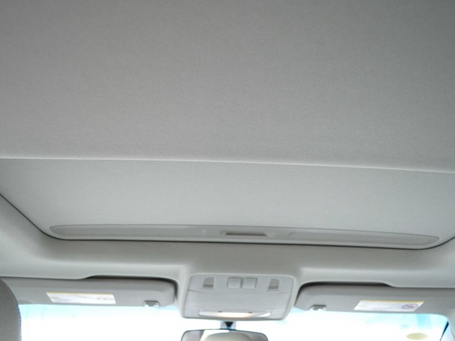 英朗 2013款 XT 1.6L 手动进取版车厢座椅图片