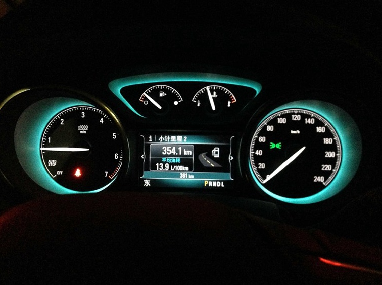 昂科威 2014款 28T 豪华型中控方向盘图片