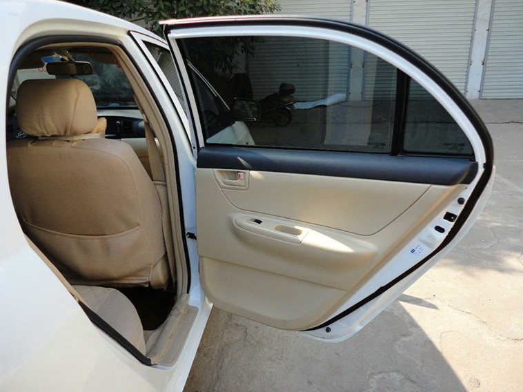 比亚迪F3 2012款 1.5L 舒适型GL-i车厢座椅图片