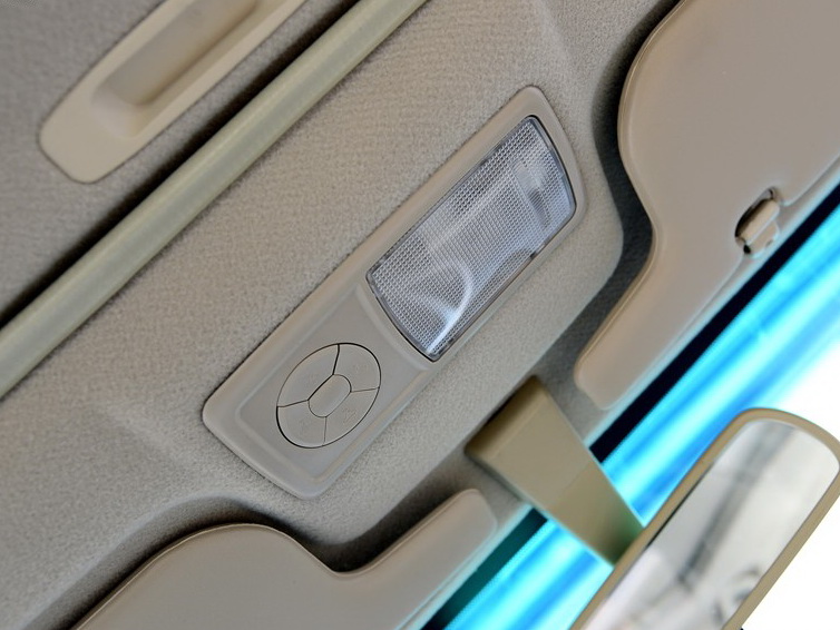 比亚迪F3 2014款 1.5L 手动尊贵型车厢座椅图片