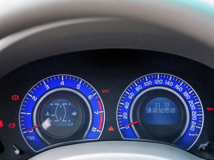 比亚迪G3R 2011款 1.5L 手动尚雅型中控方向盘图片