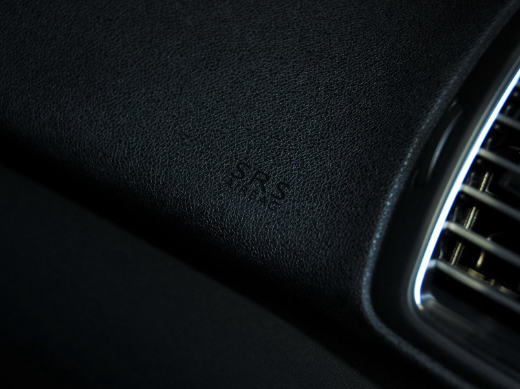 DS5(进口) 2012款 1.6T 雅致版中控方向盘图片