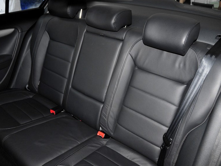 朗逸 2013款 改款 1.4TSI 手动舒适版车厢座椅图片