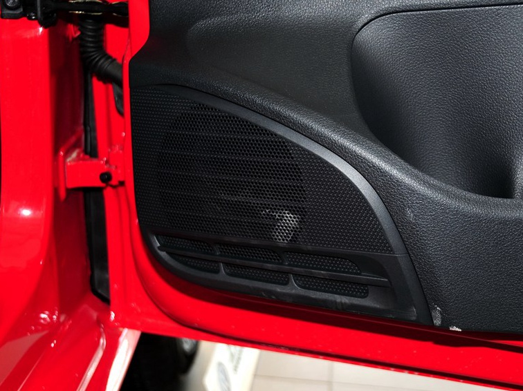 POLO 2013款 1.4L 自动舒适版车厢座椅图片