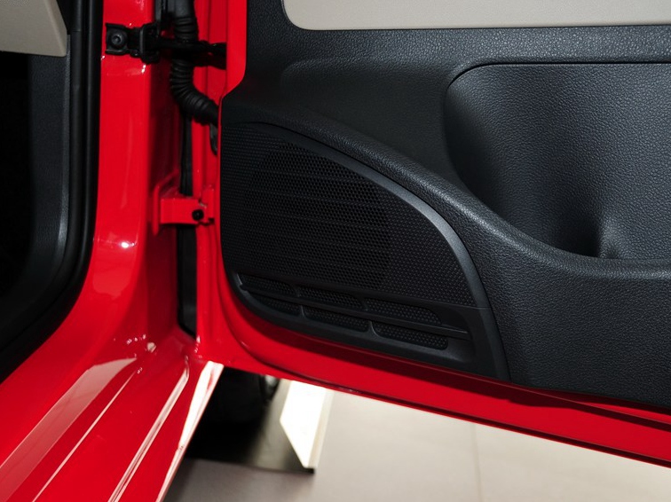 POLO 2013款 1.4L 手动舒适版车厢座椅图片